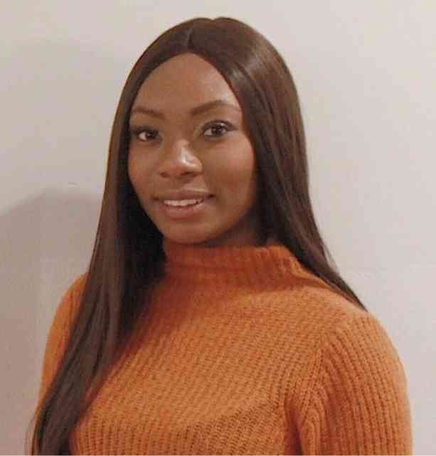 LOLA OLAORE